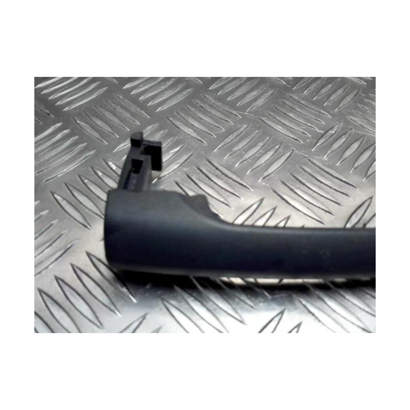 Poignee porte avant gauche RENAULT KANGOO 2 PHASE 2 d’occasion