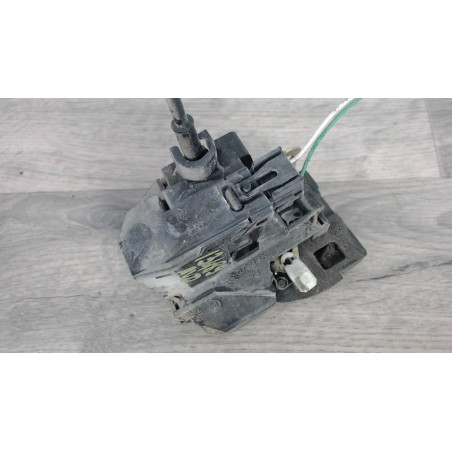 Serrure avant droit RENAULT SCENIC 1 PHASE 2 d’occasion