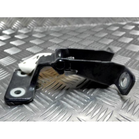 Charniere de porte de coffre droit RENAULT KANGOO 2 PHASE 2 d’occasion