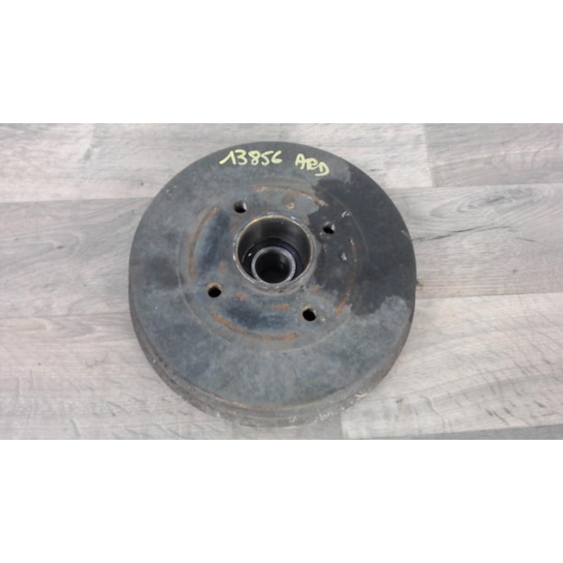 Tambour arriere droit RENAULT CLIO 2 PHASE 2 d’occasion
