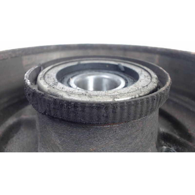 Tambour arriere droit RENAULT CLIO 2 PHASE 2 d’occasion