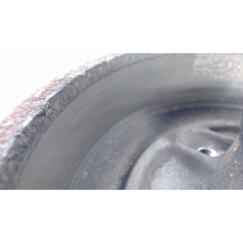 Tambour arriere droit RENAULT CLIO 2 PHASE 2 d’occasion
