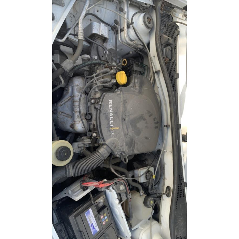 Porte avant gauche DACIA SANDERO 1 d’occasion