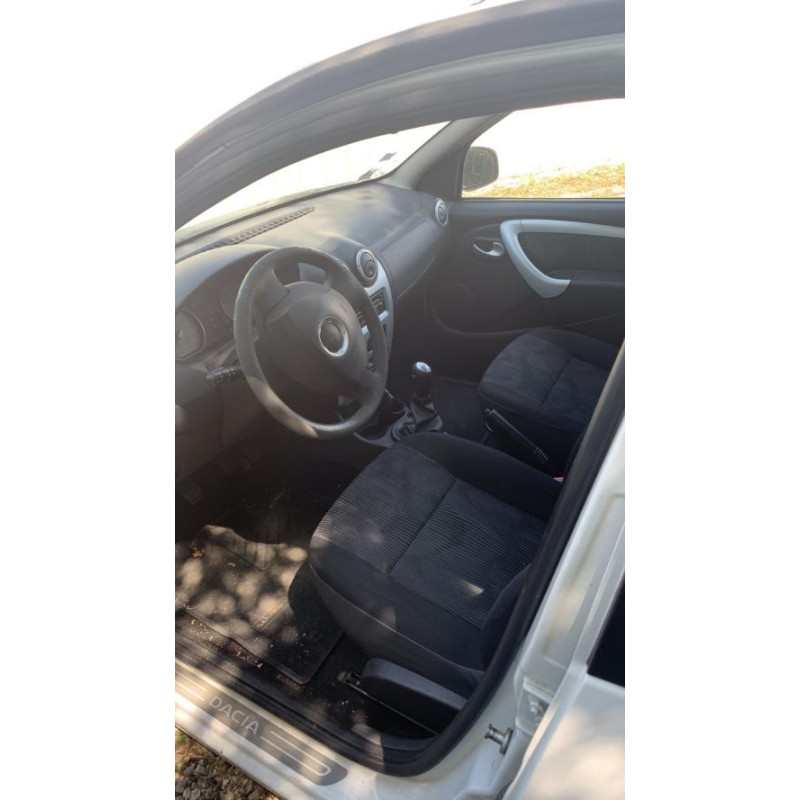 Porte avant gauche DACIA SANDERO 1 d’occasion