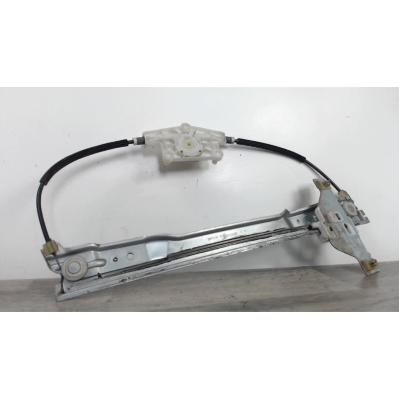 Leve vitre electrique avant gauche CITROEN C4 1 PHASE 1 d’occasion
