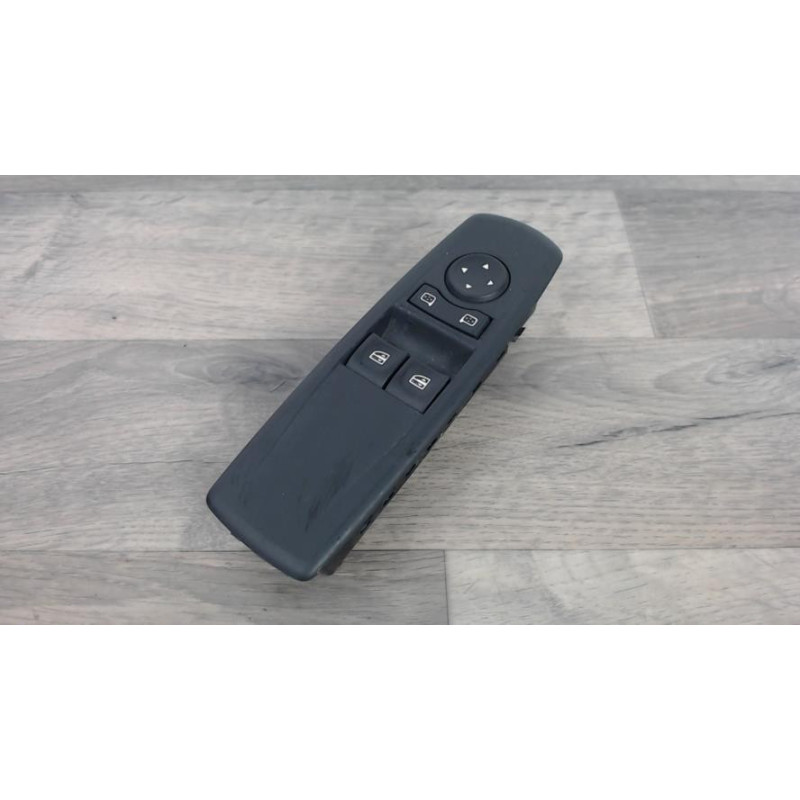 Interrupteur de leve vitre avant gauche RENAULT LAGUNA 3 PHASE 1 COUPE d’occasion