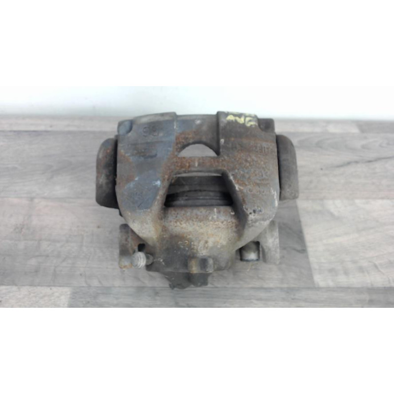 Etrier avant gauche (freinage) RENAULT LAGUNA 3 PHASE 1 COUPE d’occasion