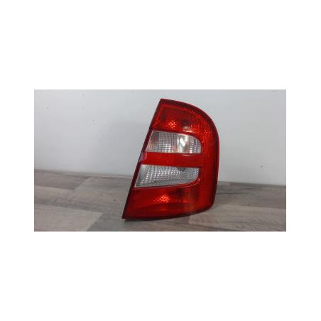 Feu arriere principal droit (feux) SKODA FABIA 1 PHASE 1 d’occasion