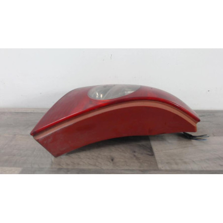 Feu arriere principal gauche (feux) RENAULT CLIO 2 PHASE 2 d’occasion