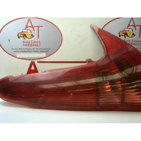 Feu arriere principal droit (feux) PEUGEOT 206 SW d’occasion