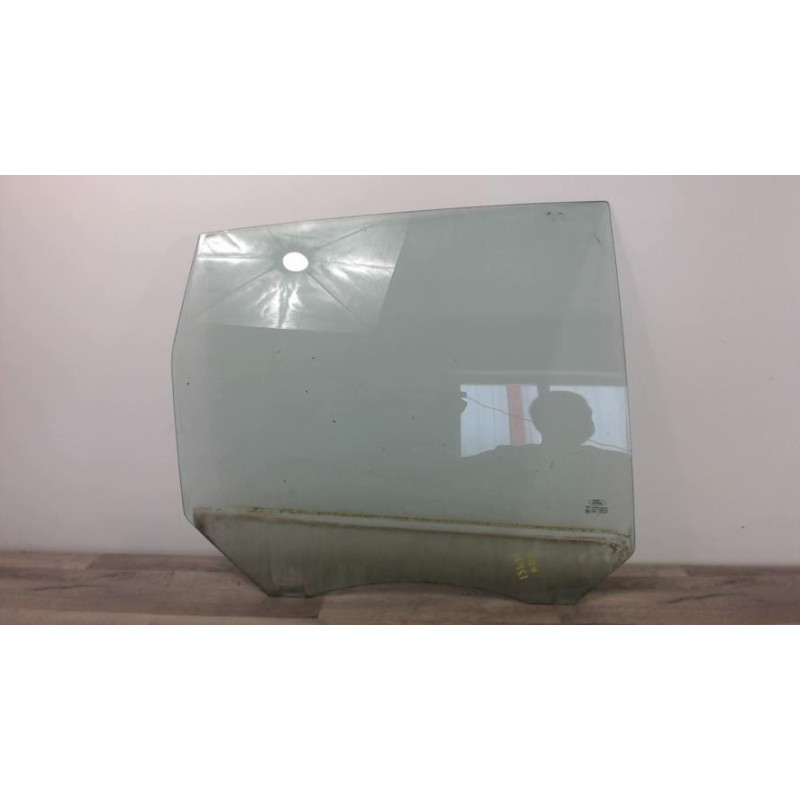 Vitre arriere droit FORD C-MAX 1 PHASE 1 d’occasion