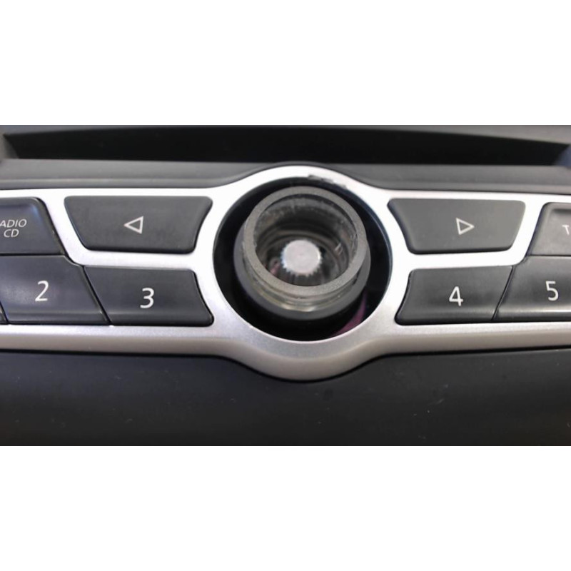 Autoradio d'origine RENAULT LAGUNA 3 PHASE 1 COUPE d’occasion