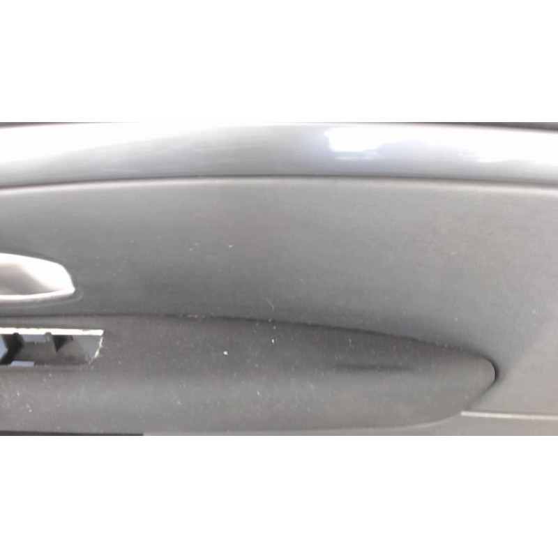 Panneau de porte avant droit RENAULT LAGUNA 3 PHASE 1 COUPE d’occasion