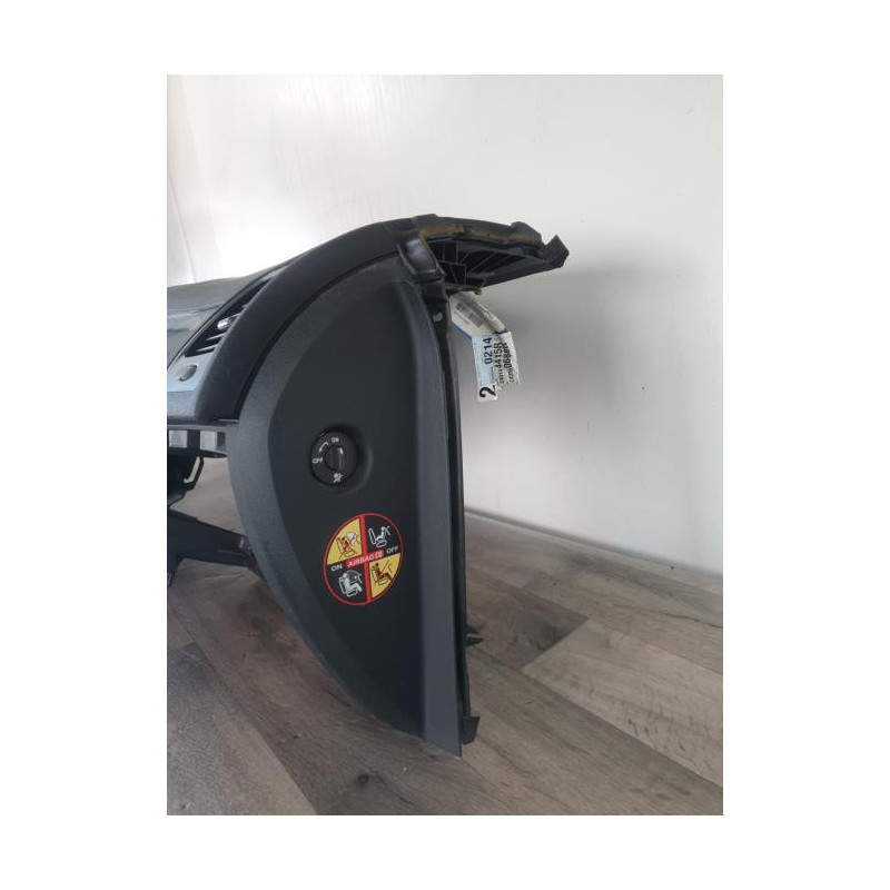 Tableau de bord RENAULT LAGUNA 3 PHASE 1 COUPE d’occasion