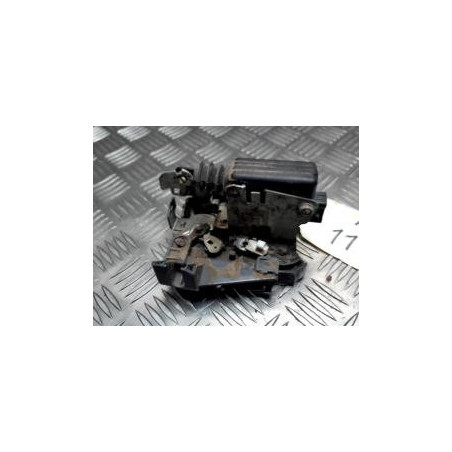 Serrure avant droit DACIA DUSTER 1 PHASE 1 d’occasion