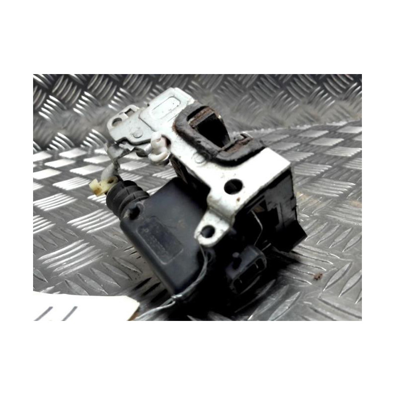 Serrure avant droit DACIA DUSTER 1 PHASE 1 d’occasion