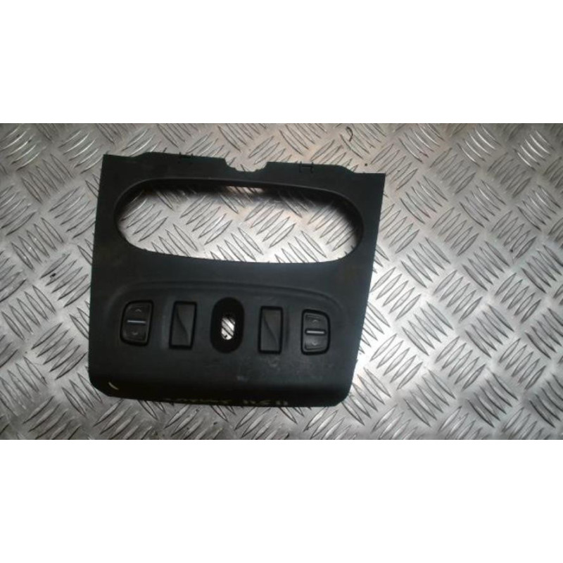 Bouton/Interrupteur DACIA SANDERO 2 PHASE 1 d’occasion