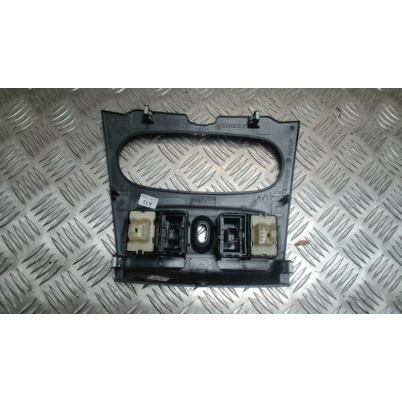 Bouton/Interrupteur DACIA SANDERO 2 PHASE 1 d’occasion