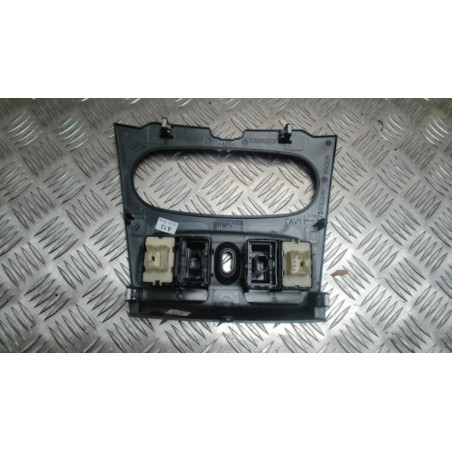 Bouton/Interrupteur DACIA SANDERO 2 PHASE 1 d’occasion