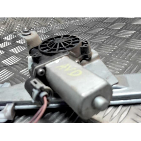 Leve vitre electrique avant droit DACIA DUSTER 1 PHASE 1 d’occasion
