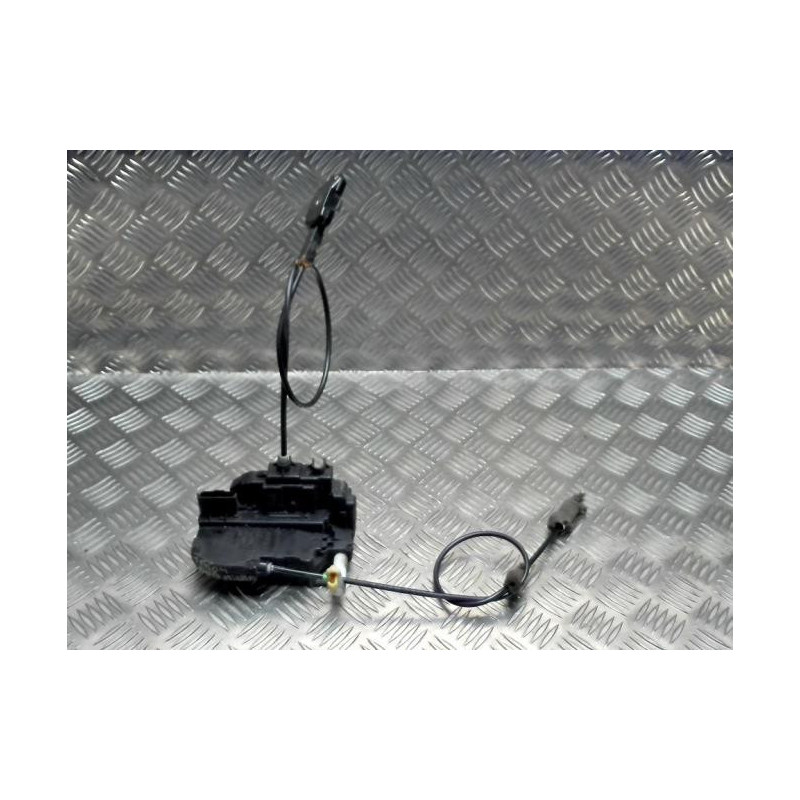 Serrure avant gauche NISSAN MICRA 3 PHASE 2 d’occasion