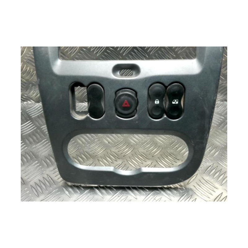 Bouton de warning DACIA DUSTER 1 PHASE 1 d’occasion