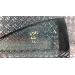 Vitre arriere droit PEUGEOT 406 COUPE d’occasion