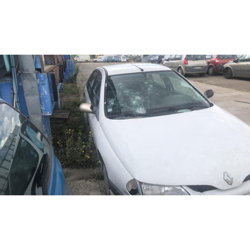 Armature avant, Masque avant RENAULT LAGUNA 1 PHASE 1 d’occasion