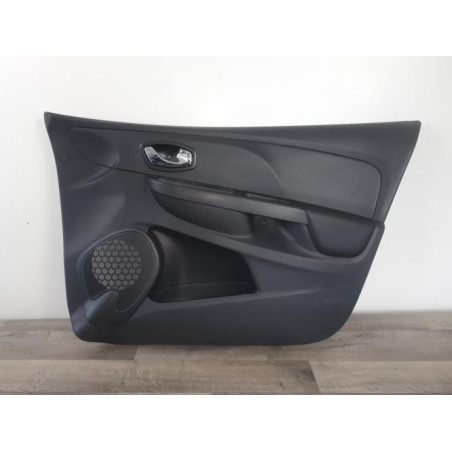 Panneau de porte avant droit RENAULT CLIO 4 PHASE 1 d’occasion