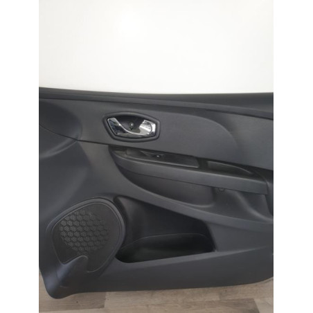 Panneau de porte avant droit RENAULT CLIO 4 PHASE 1 d’occasion