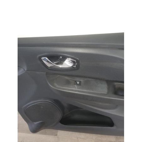 Panneau de porte avant droit RENAULT CLIO 4 PHASE 1 d’occasion