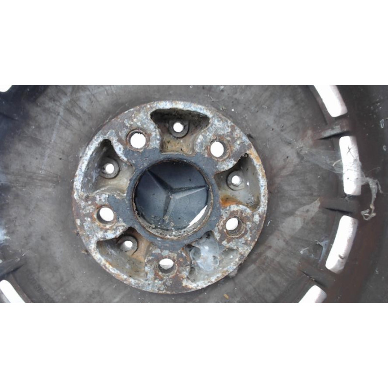 Jante MERCEDES 300 W124 PHASE 1 d’occasion