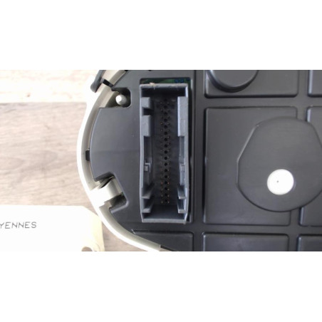 Compteur FORD FIESTA 6 PHASE 1 d’occasion