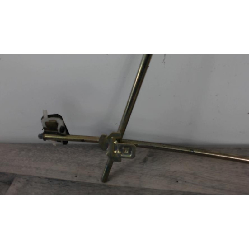 Leve vitre electrique avant gauche RENAULT R19 PHASE 1 d’occasion