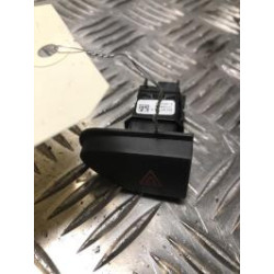 Bouton de warning RENAULT CAPTUR 1 PHASE 1 d’occasion