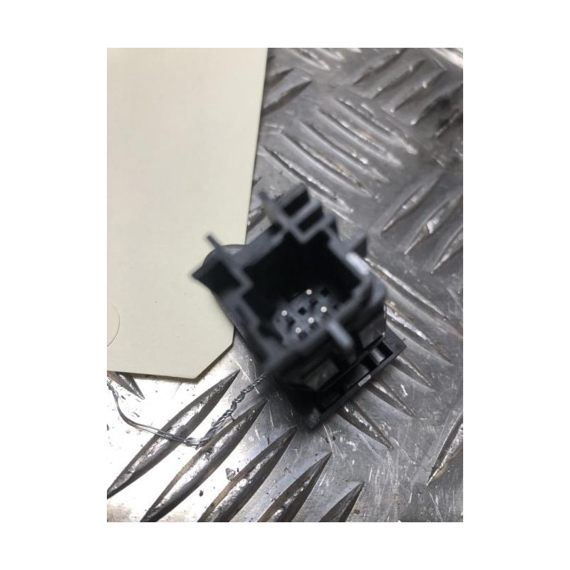 Bouton de warning RENAULT CAPTUR 1 PHASE 1 d’occasion
