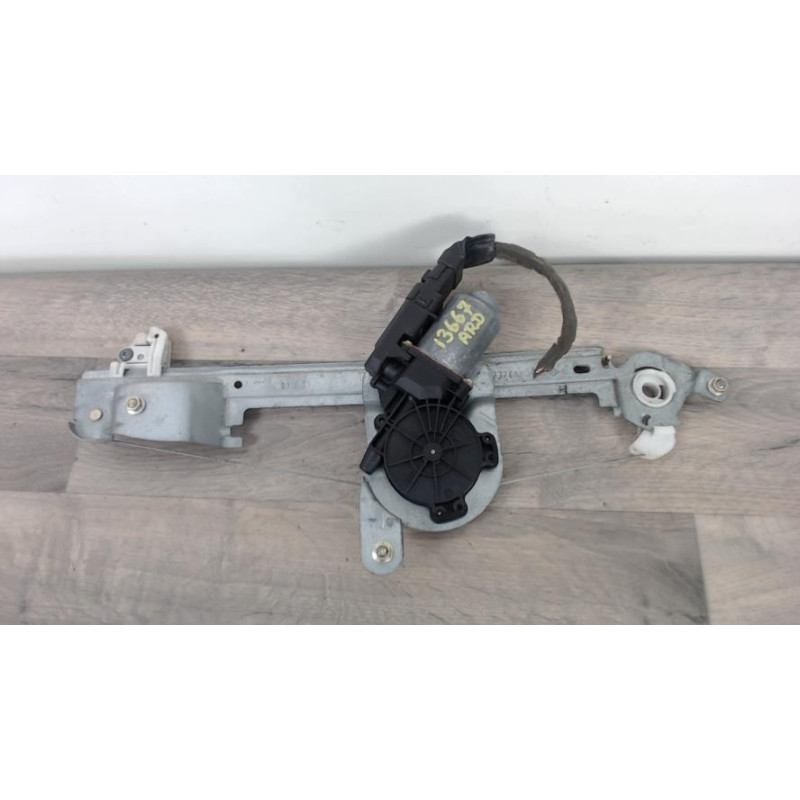 Leve vitre electrique arriere droit RENAULT SCENIC 2 PHASE 1 d’occasion