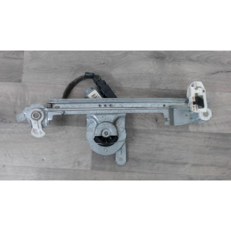 Leve vitre electrique arriere droit RENAULT SCENIC 2 PHASE 1 d’occasion