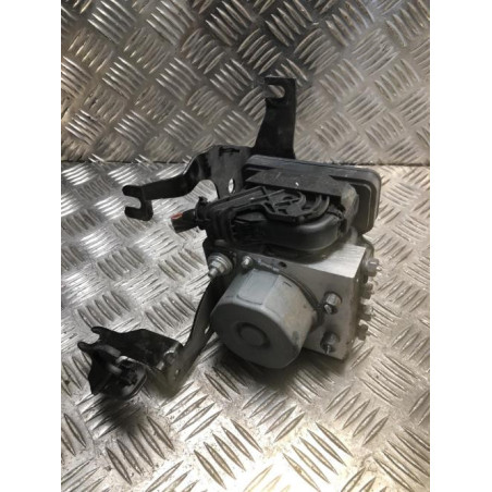 Bloc ABS (freins anti-blocage) RENAULT CAPTUR 1 PHASE 1 d’occasion