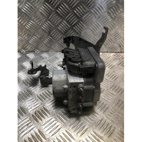 Bloc ABS (freins anti-blocage) RENAULT CAPTUR 1 PHASE 1 d’occasion