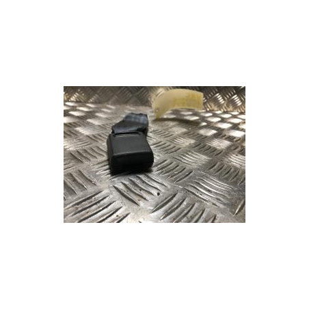 Attache ceinture arriere centrale HYUNDAI TUCSON 2 PHASE 2 d’occasion