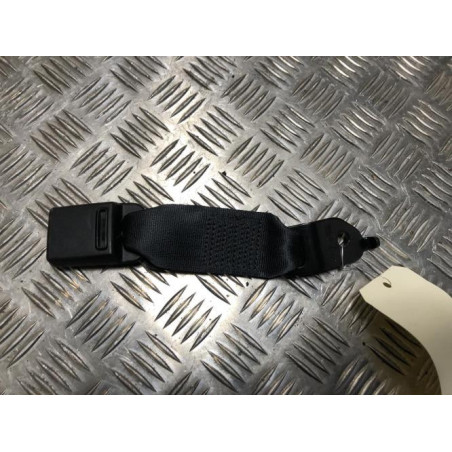 Attache ceinture arriere centrale HYUNDAI TUCSON 2 PHASE 2 d’occasion