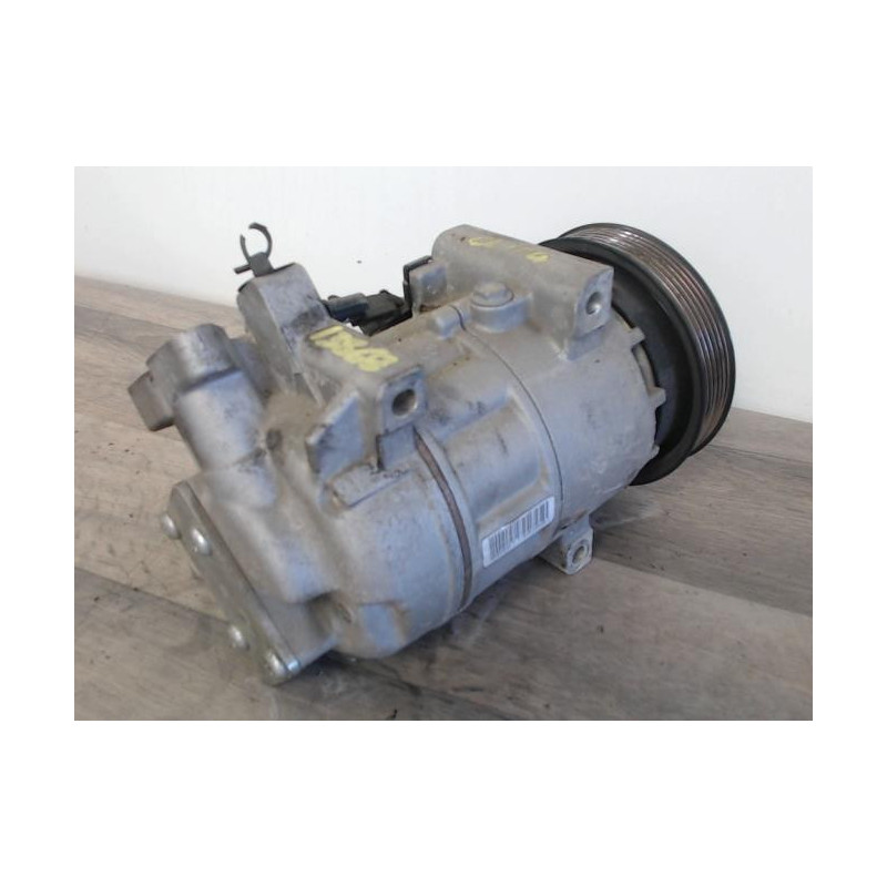 Compresseur clim RENAULT CLIO 4 PHASE 1 d’occasion