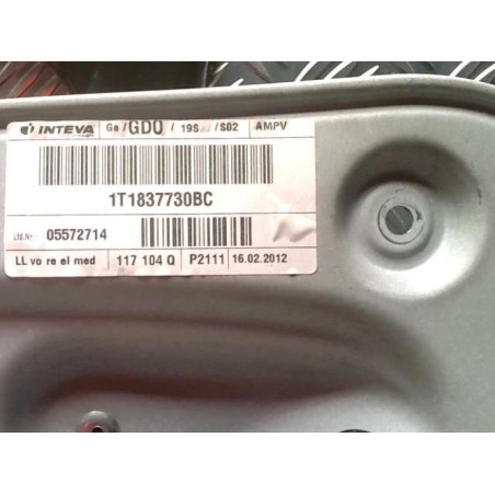 Leve vitre electrique avant droit VOLKSWAGEN TOURAN 2 d’occasion