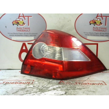 Feu arriere principal droit (feux) RENAULT MEGANE II PHASE 1 CLASSIC d’occasion