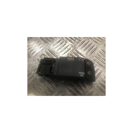 Commande autoradio RENAULT CAPTUR 1 PHASE 1 d’occasion