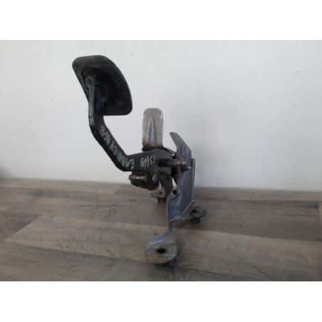 Pedale d'embrayage RENAULT CLIO 4 PHASE 1 d’occasion