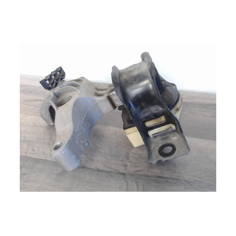 Support moteur RENAULT CLIO 4 PHASE 1 d’occasion