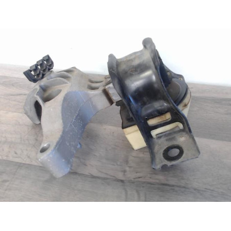 Support moteur RENAULT CLIO 4 PHASE 1 d’occasion