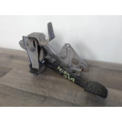 Pedale de frein RENAULT CLIO 4 PHASE 1 d’occasion